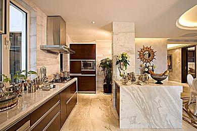 《暗邪西部》第二部加长实机预告片分享